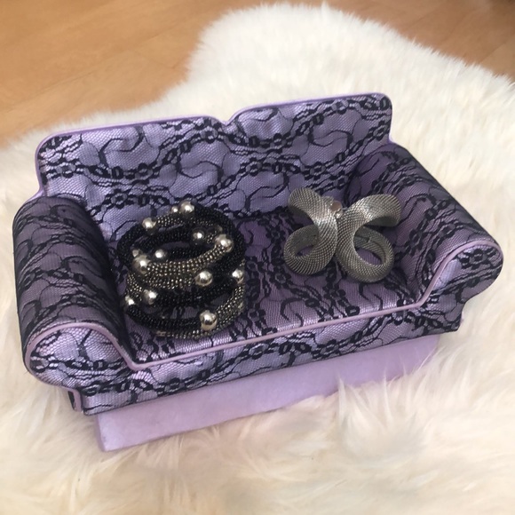 Jewellery box with sofa design - Picture 2 of 7